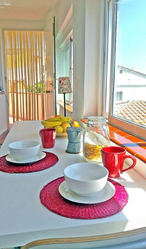 Others 3, Lovely sea view studio & patio, 5mn from the beach, Girona