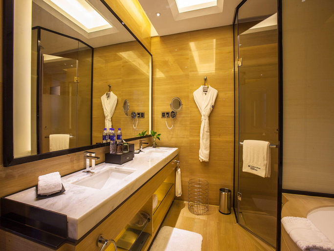 Bathroom 5, Shenzhen Wyndham Grand , Shenzhen