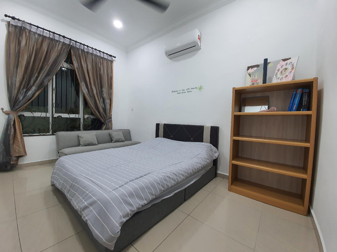 Bedroom 2, Parit Raja UTHM Homestay, Batu Pahat