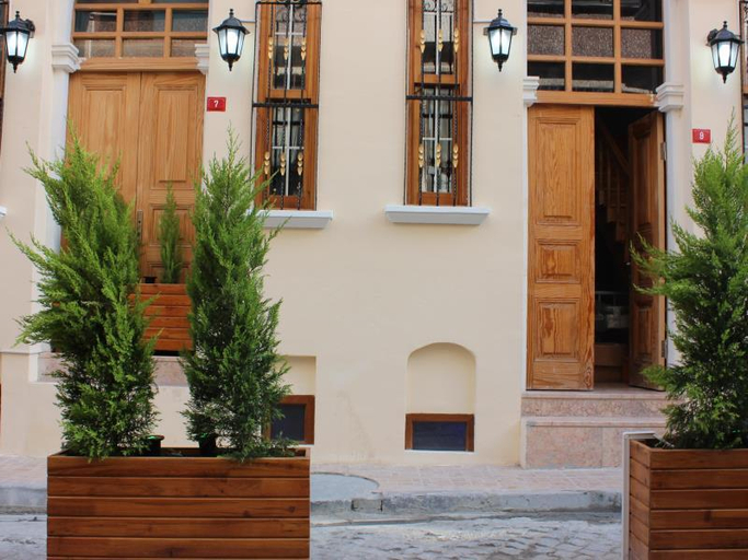 Public Area 2, LIKA 2, Fatih