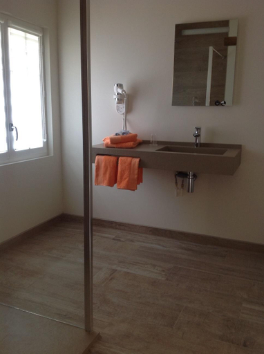 Bathroom 3, DOMAINE ST GERMER, Oise