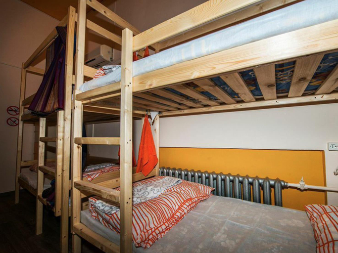 Others 2, Gaidai Hostel, North-Eastern