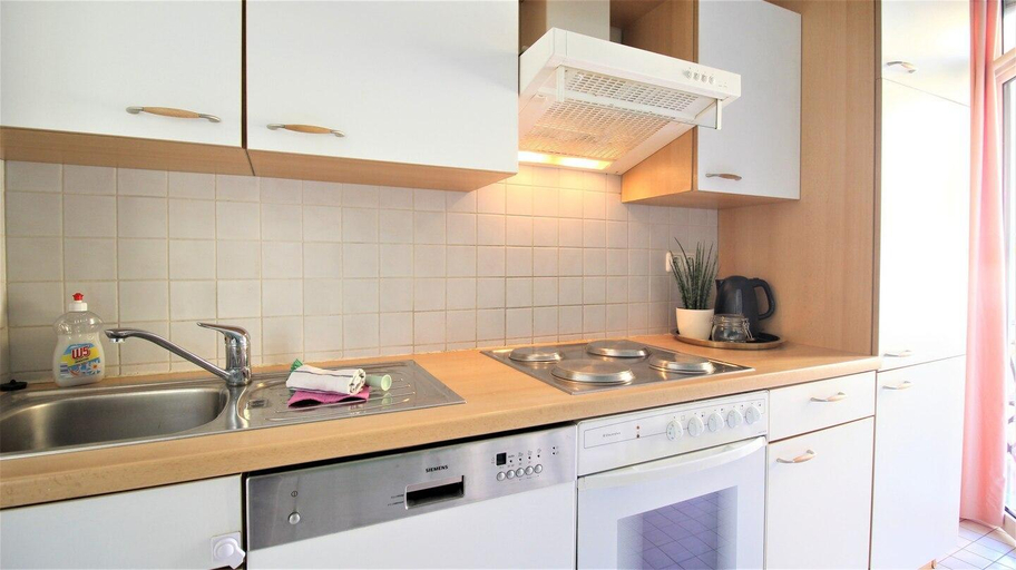Others 4, Botanical velvet apartment - with sunny balcony, Würzburg