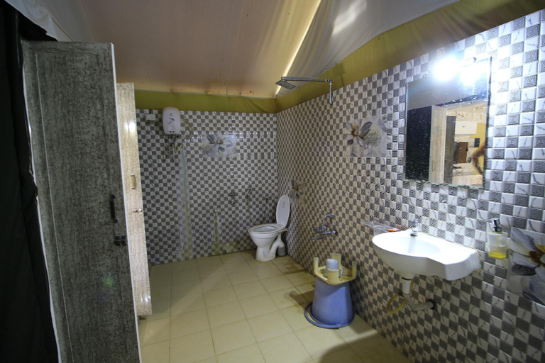 Bathroom, Polo Retreat Resort ,Polo Forest Vijayanagar, Sabar Kantha