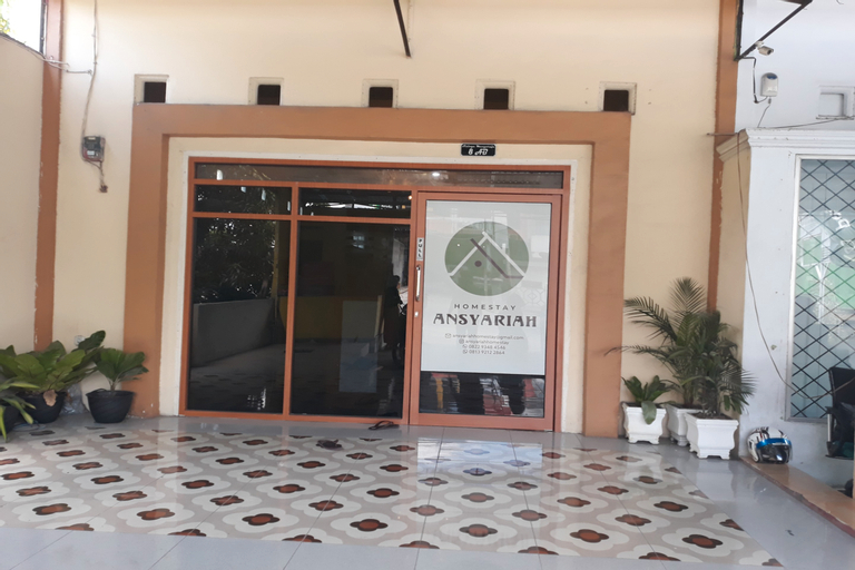 Exterior & Views 2, OYO 91162 Homestay Ansyariah, Palu