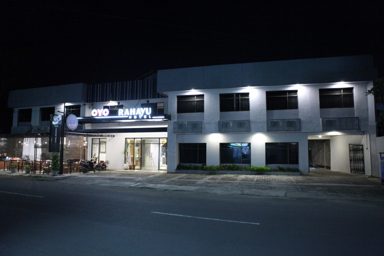 Exterior & Views, Capital O 2242 Hotel Rahayu, Cirebon