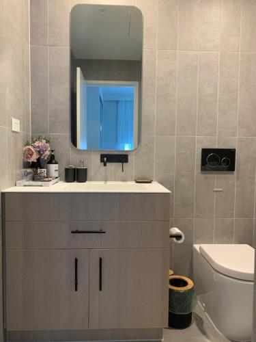 M-City 2 BR and 2 BA Apartment with Parking, Monash - South-West