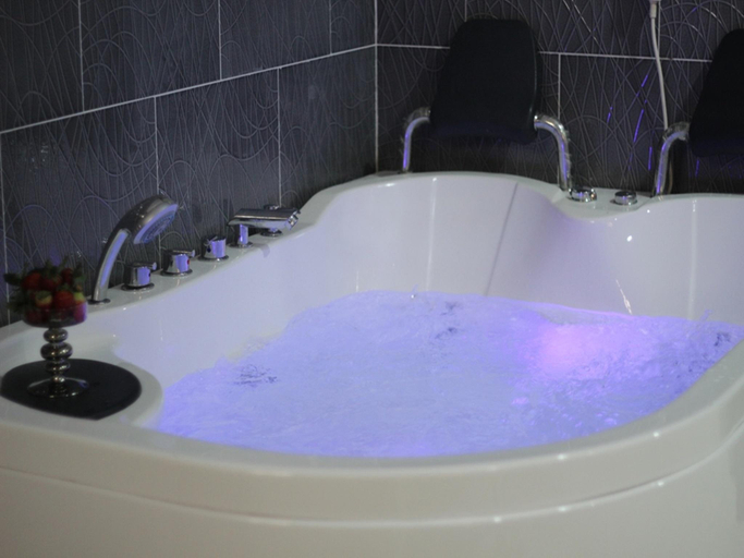 Bathroom, Mocador Serviced Apartments, Riyadh