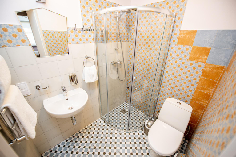 Bathroom 4, Art Deco Central Rooms , L'vivs'ka