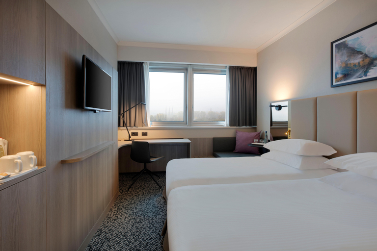 Bedroom 28