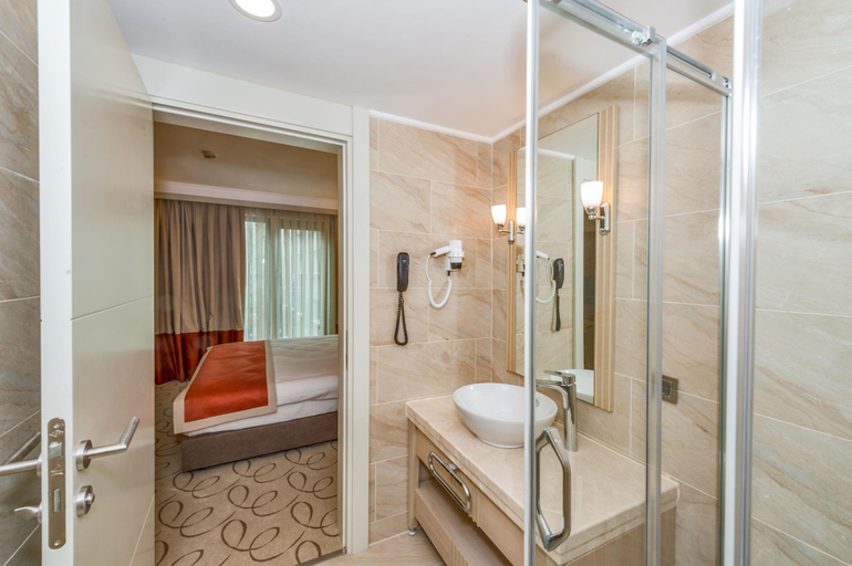 Bathroom 5, Mare Park Hotel, Şişli