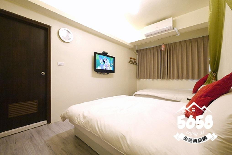 Others, JJ Quad room A8, Taichung