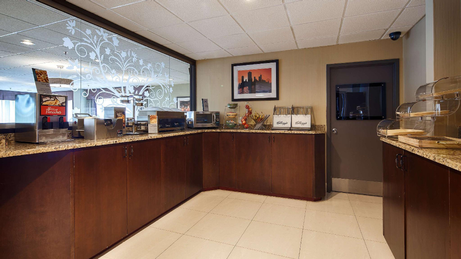 Food & Drinks, Best Western O'Hare/Elk Grove Hotel, Cook