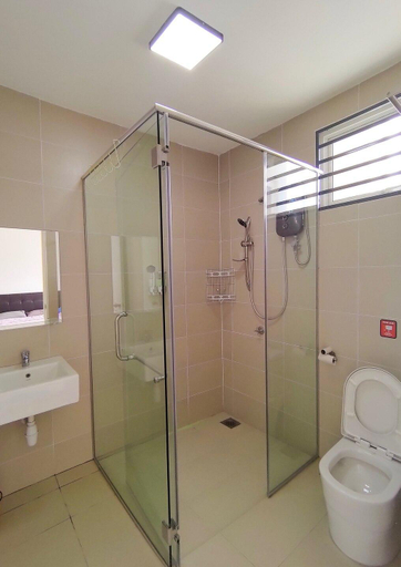 Bathroom 2, The Pallet house @ Bandar Sri Sendayan (Seremban), Seremban