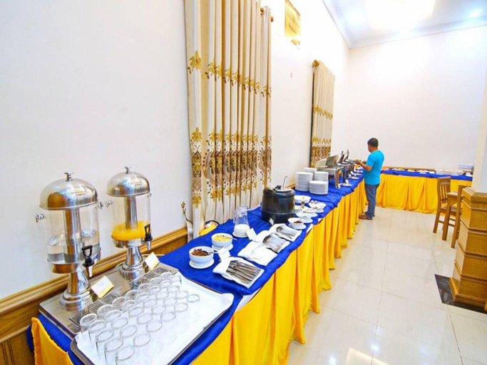Food & Drinks 4, Hotel Iceland, Mandalay