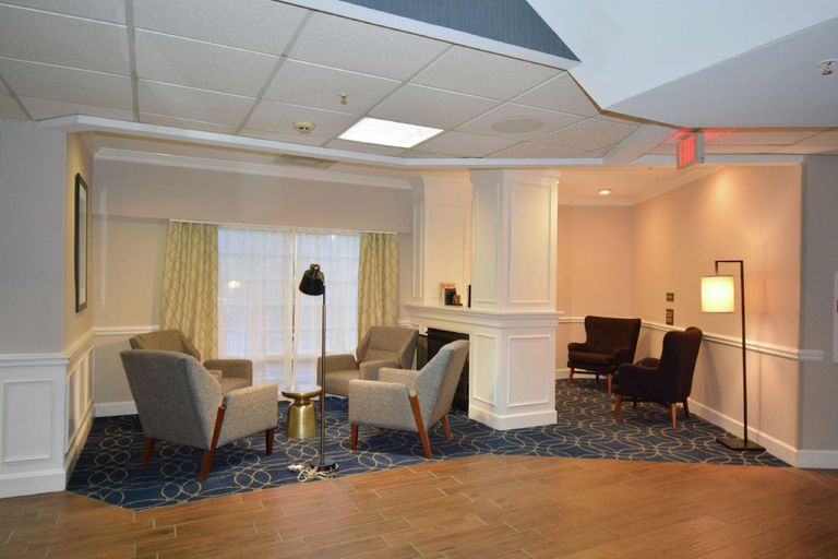 Public Area 2, Hampton Inn Salem East - Electric Road, Salem