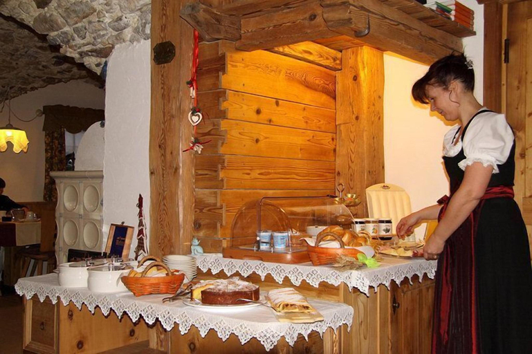 Food & Drinks 2, Hotel Garnì Fonte dei Veli , Trento