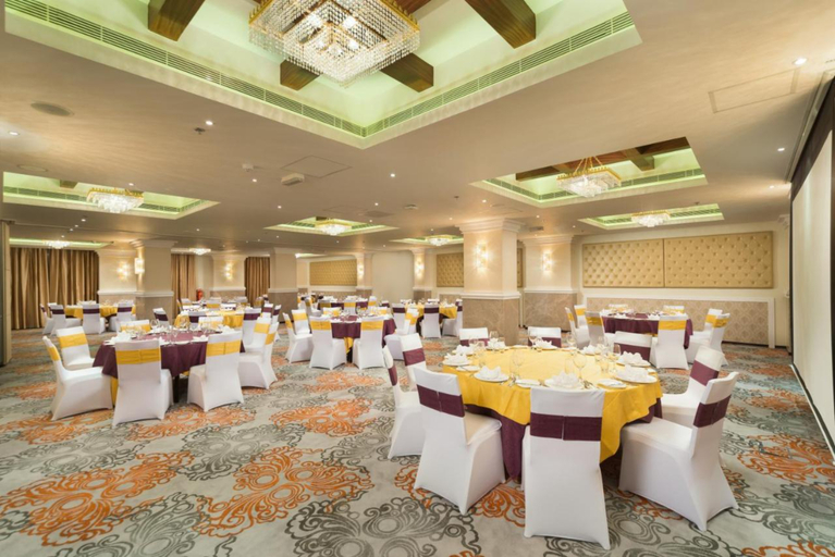 Business Facilities 5, Centara Muscat Hotel Oman, Seeb