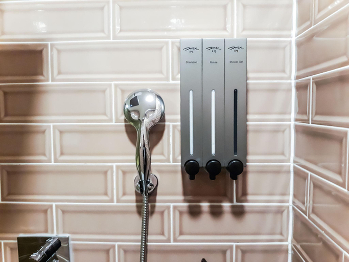 Bathroom, Gwangju Sinandong Hotel Geogijoa, Buk