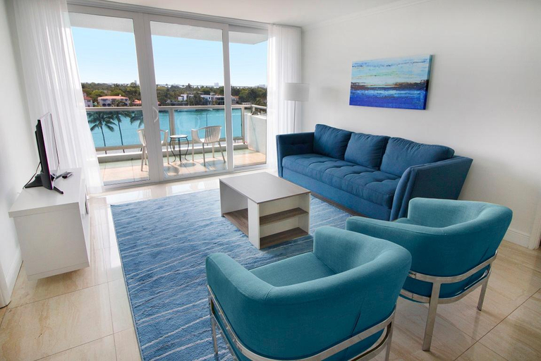 Public Area 2, Seacoast Suites, Miami-Dade