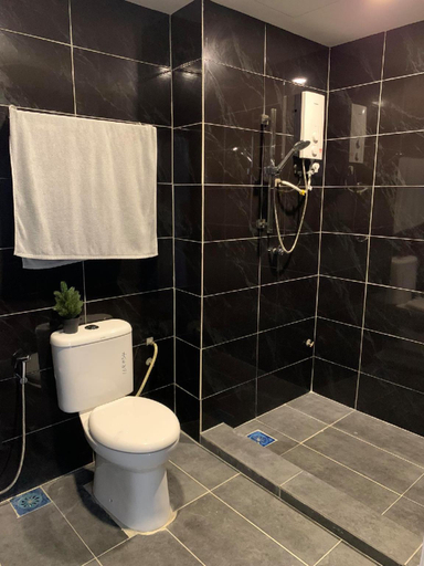 Bathroom 2, Hidden Gem @ Marina View Villas PD, Port Dickson