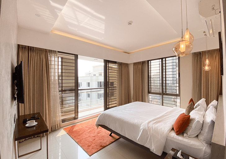 Others 3, Jatra Flagship Dhaka Lake View, Dhaka