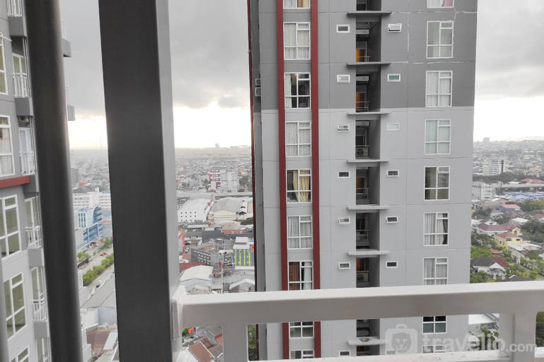 Exterior & Views 21