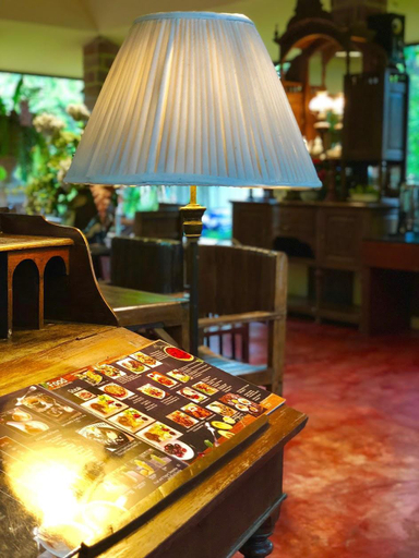 Food & Drinks 3, Tha Chang Vintage, Doembang Nangbua