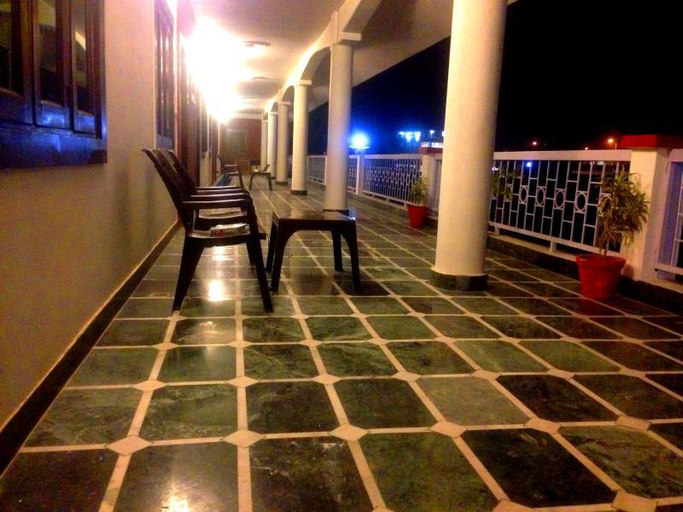 Public Area, Hotel Garden View Resort, Agra