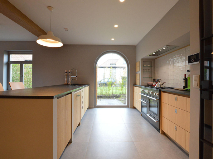 Others 5, Cozy Holiday Home in Aalter near Lake, Oost-Vlaanderen