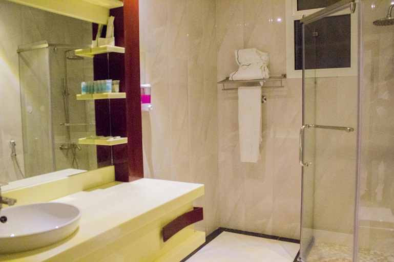 Bathroom 5, Merfal Serviced Apartments – Royal , Riyadh