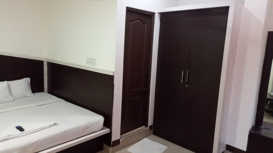 Bedroom 2, Hotel Elite, Bangalore