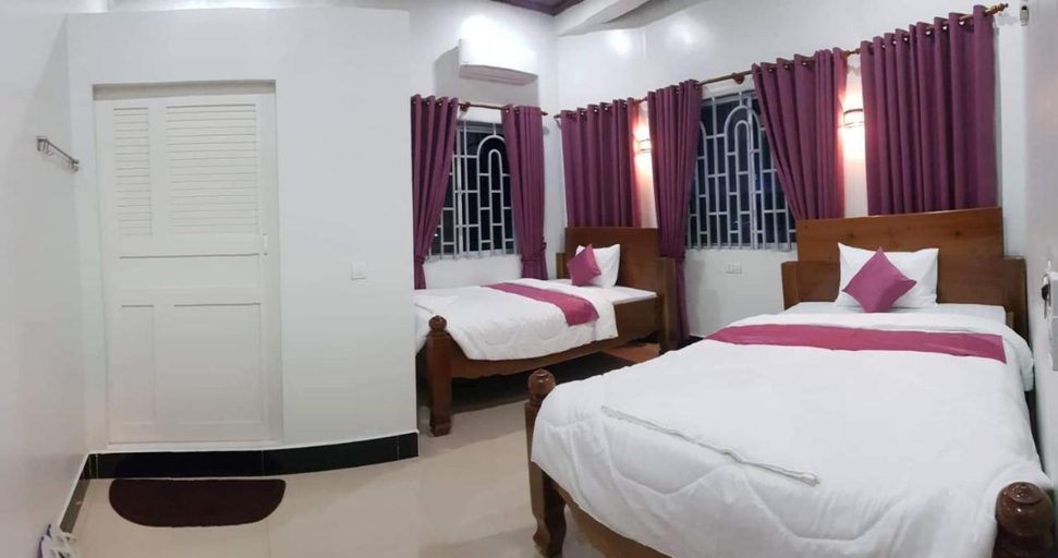 Bedroom 2, Mama's Family Guesthouse, Kampot