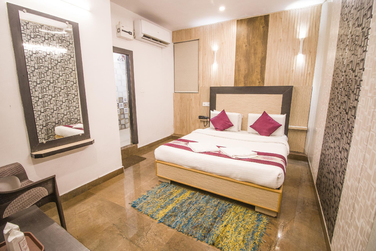 Bedroom 3, Hotel Pardesi, Hardwar