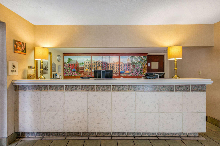 Public Area 2, Quality Inn Savannah Historic District, Chatham