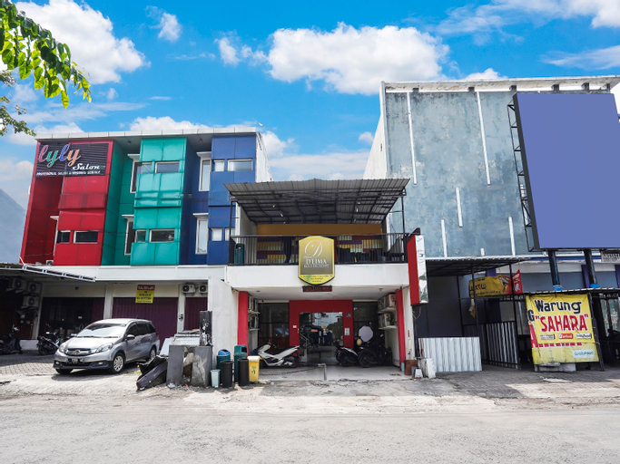 Exterior & Views 2, OYO 91049 D'lima Guest House Sub, Surabaya