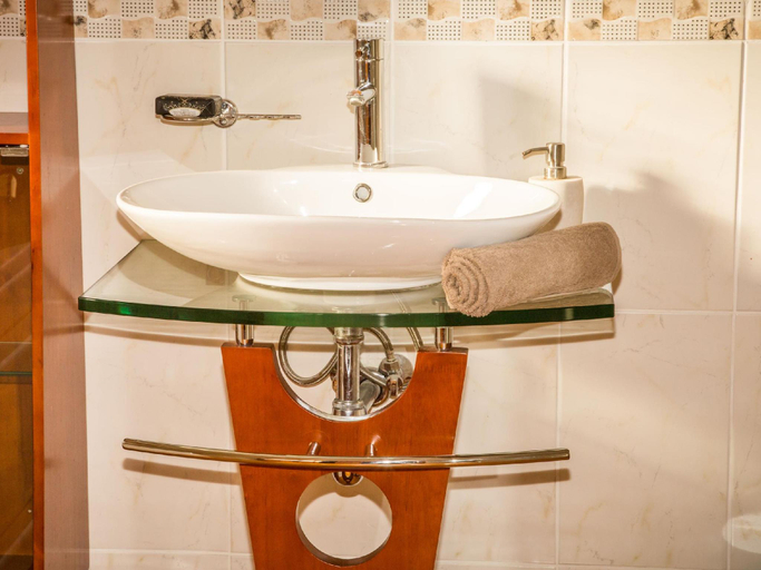 Bathroom 4, Surf Lodge South Africa, Cacadu