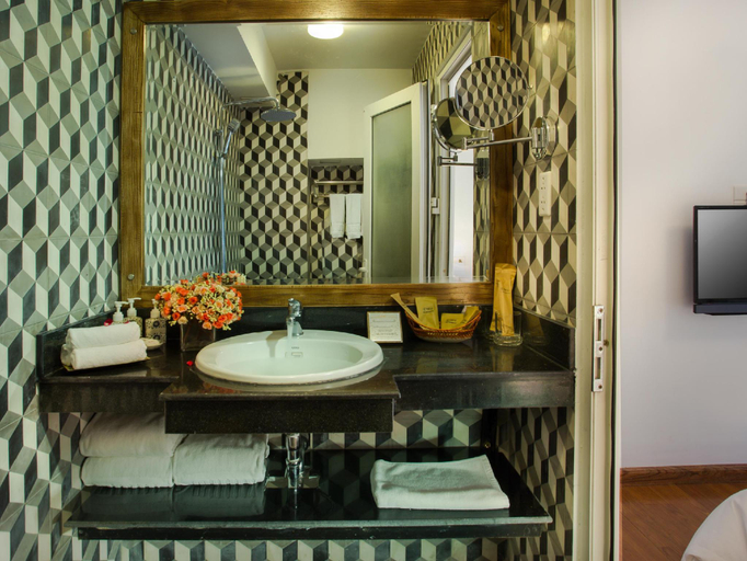 Bathroom 4, Noble & Swan Boutique Hotel, Hoàn Kiếm