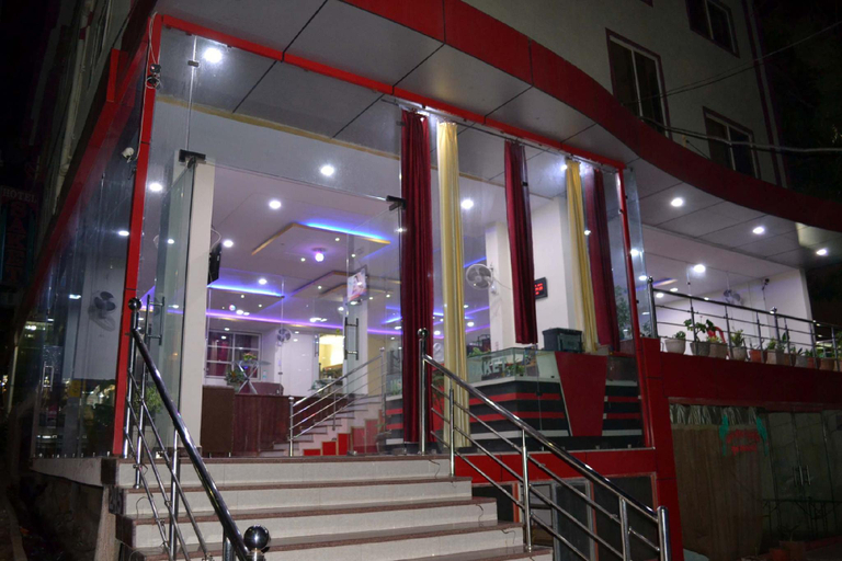 Others, Hotel Saket, Hoshangabad
