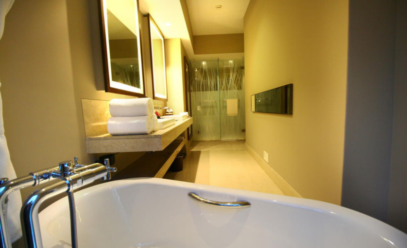 Bathroom 5, Taj Bangalore, Bengaluru, Bangalore Rural