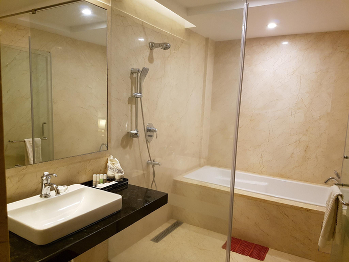 Bathroom 5, Meridian Bay Resort and Spa Kundapur, Udupi