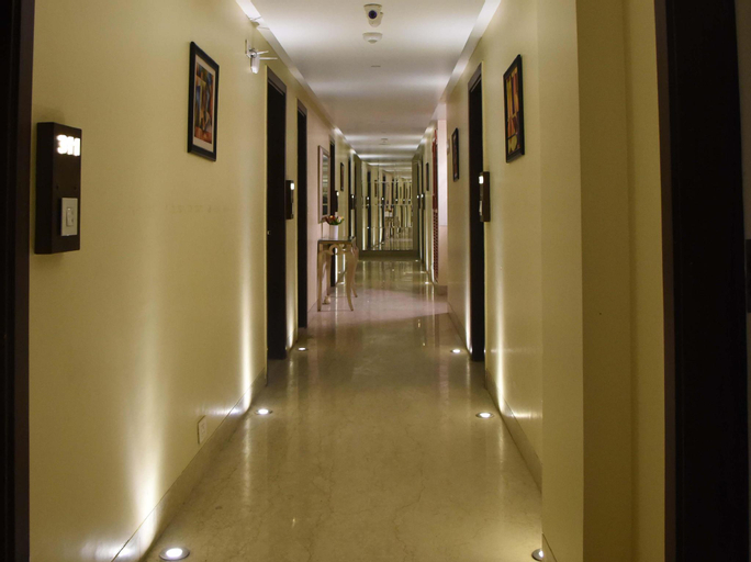 Public Area 2, Hotel Picasso Naraina, West