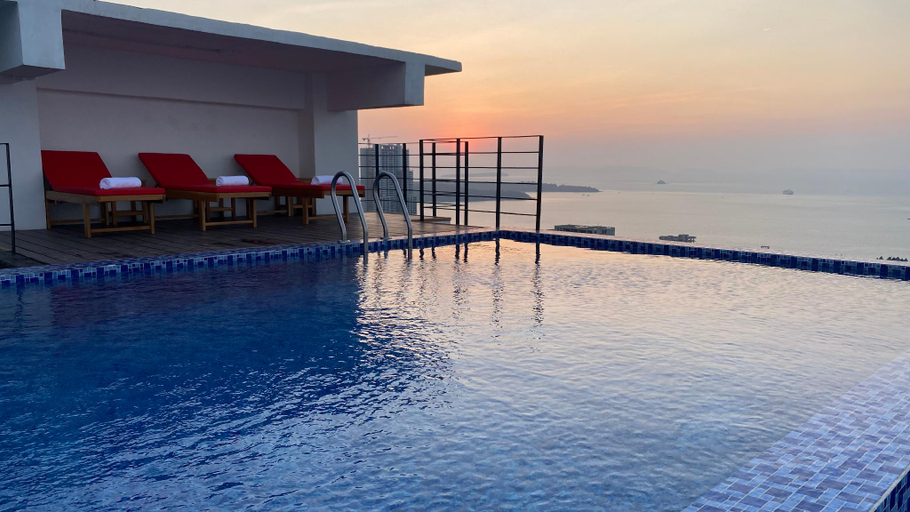 Swimming pool 2, DP Residence, Sihanoukville