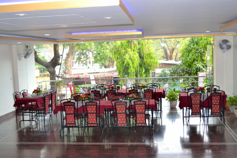 Food & Drinks 3, Hotel Saket, Hoshangabad