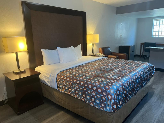 Bedroom 2, Goldstar Inn, Los Angeles