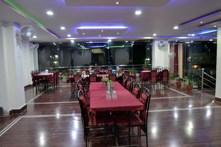 Food & Drinks 2, Hotel Saket, Hoshangabad