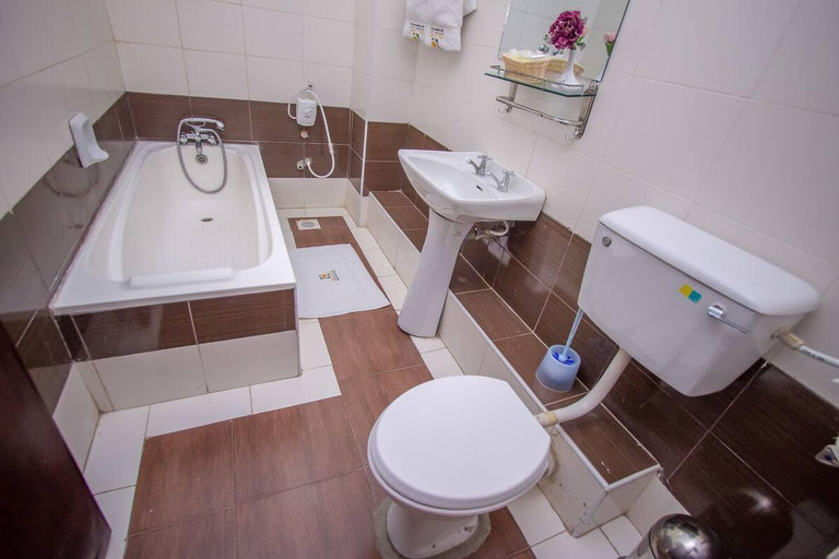 Bathroom, Hillcourt Resort & Spa, Nakuru Town East