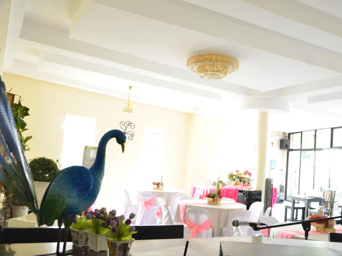 Food & Drinks, El Renzo Hotel Tagaytay, Alfonso