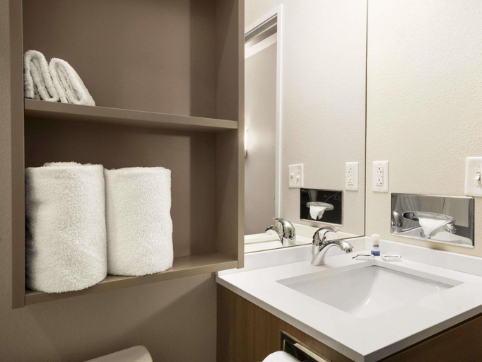 Bathroom 4, Microtel Inn & Suites By Wyndham Lynchburg, Lynchburg