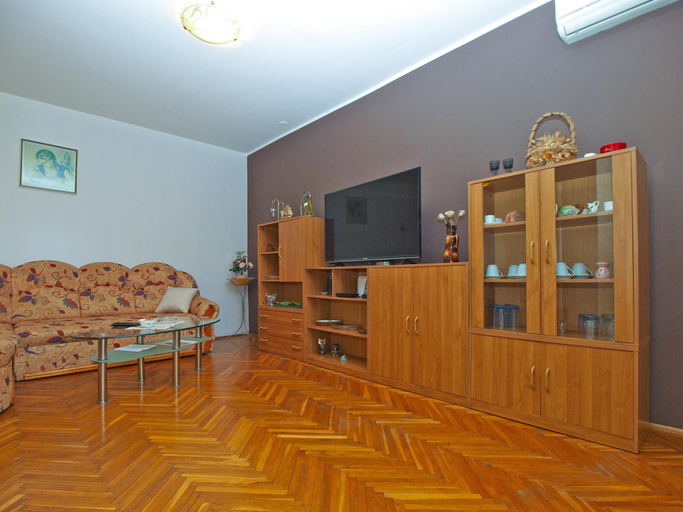 Others 5, Apartment 2028, Fažana